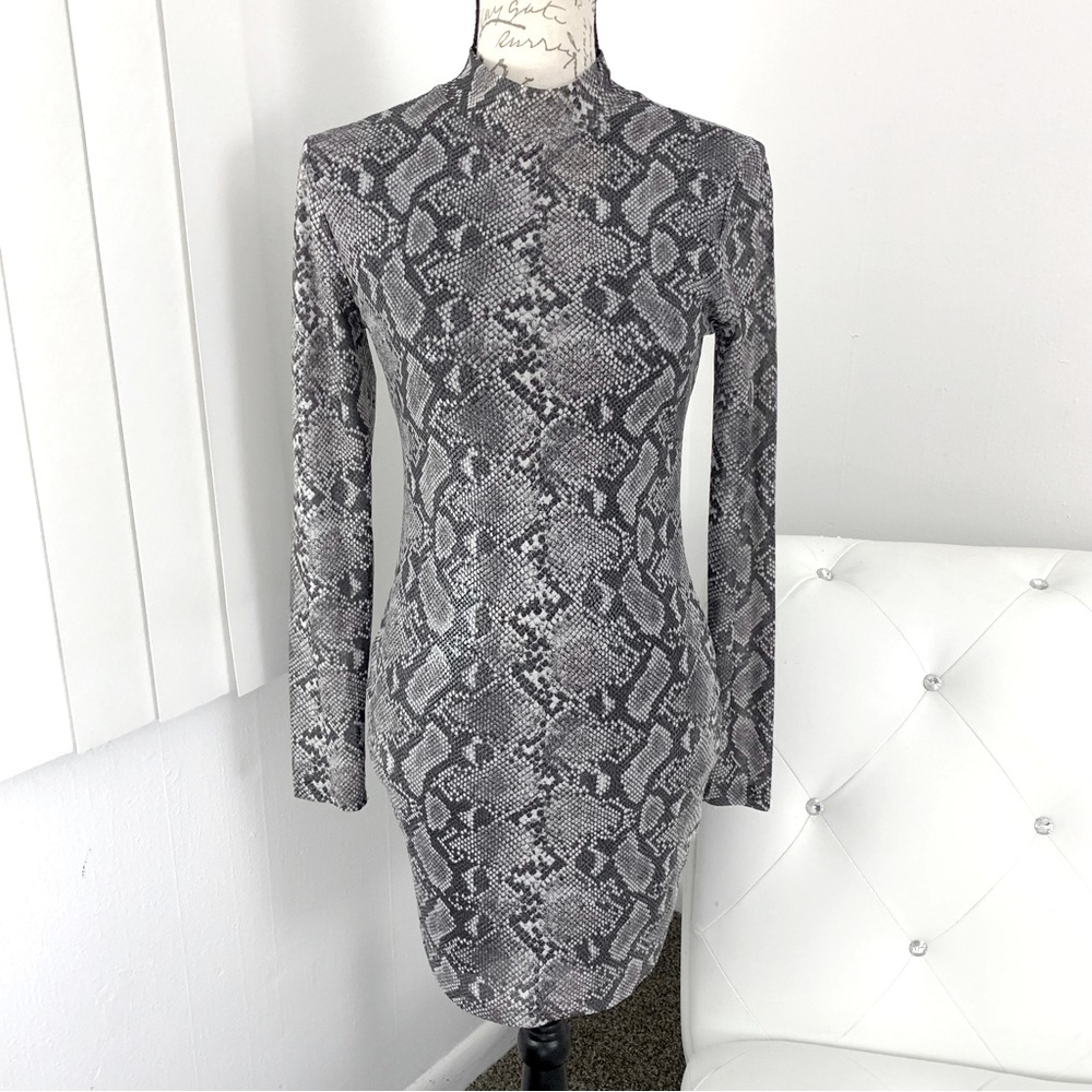 NEW Fashion Nova Snake Print Long Sleeve Bodycon Fully Lined Mini Dress S